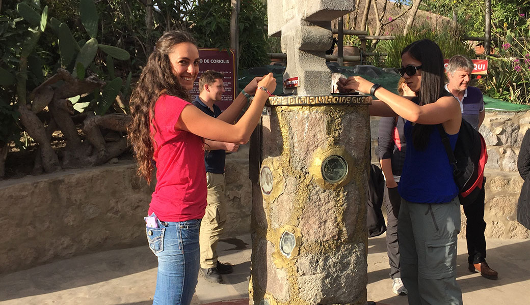 Equator Line Inti Ñan Tour